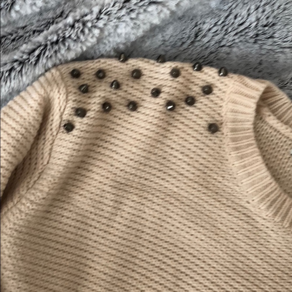 Studded sweater - Picture 2 of 4